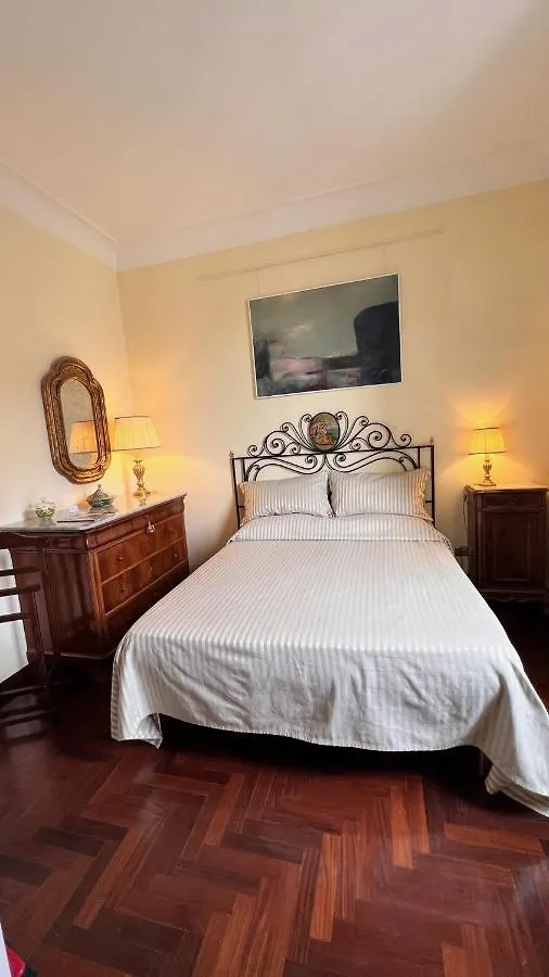 *** Bed & Breakfast Calabritto Suite Naples Italy